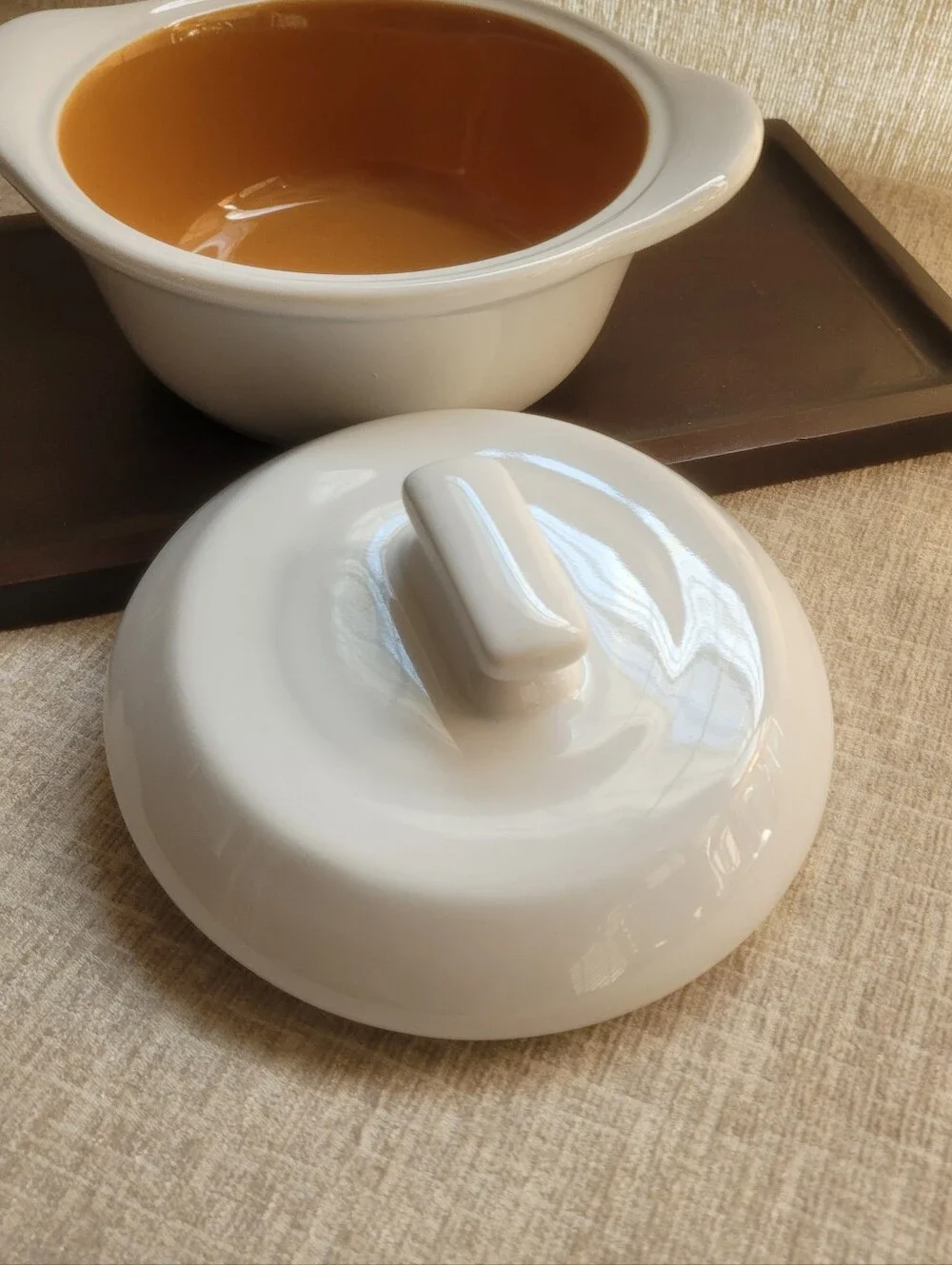 Pampered Chef Cream Ceramic Covered Casserole Dish. 3 Cup Brie Cooker